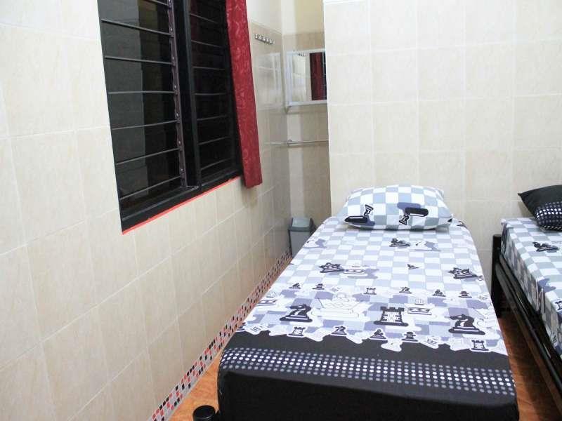 Tri Star Homestay Madiun Exterior foto